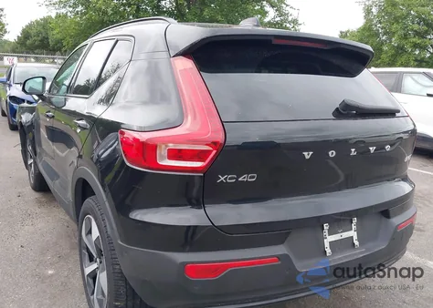 2024 Volvo Xc40 B5 Plus Dark Theme из США, поврежденный, VIN YV4L12UL7R2229655